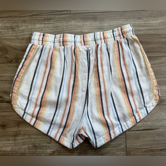 Billabong Elastic Waist Women’s Shorts Size XS cotton stripes excellent - Picture 2 of 11